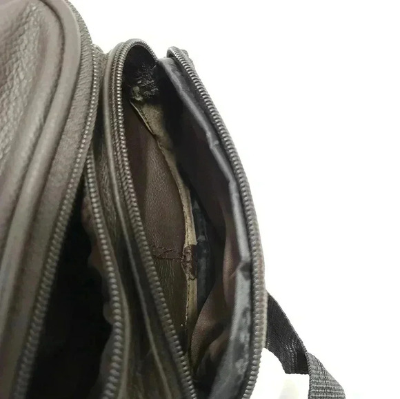 APC Leather Fanny Pack Bag Vintage Brown Unisex - Picture 6 of 9